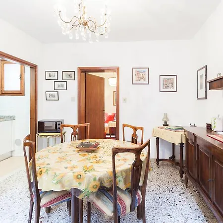 Apartment Campiello Chiesa, By Short Holidays Venice