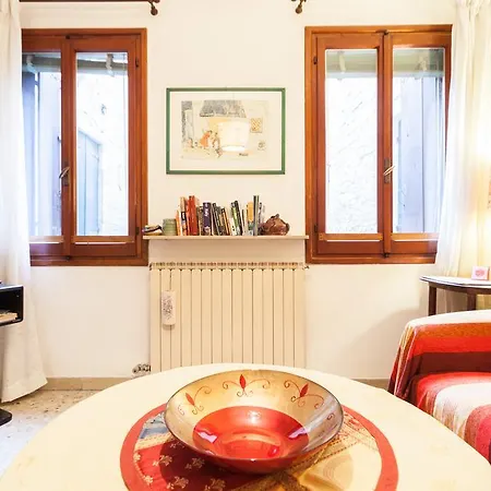 Campiello Chiesa, By Short Holidays Apartman Velence