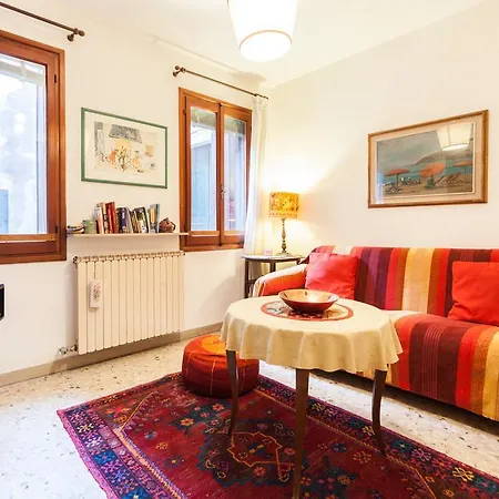 Apartamento Campiello Chiesa, By Short Holidays Venecia