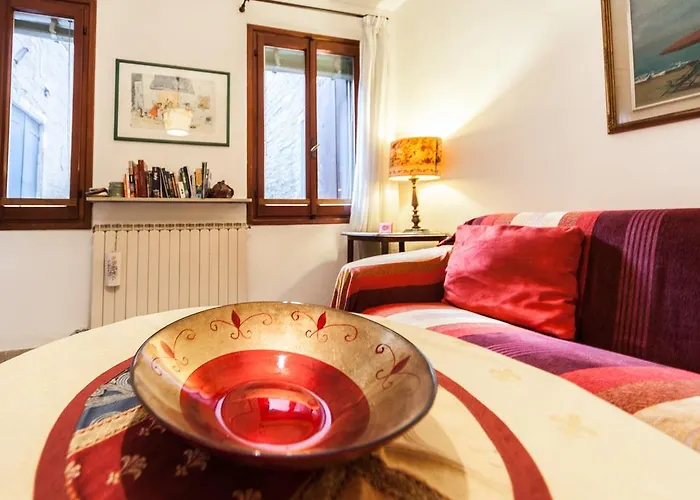 Campiello Chiesa, By Short Holidays *